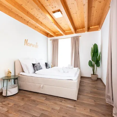 Namaste Homes - Mit Balkon & Carport Daire *