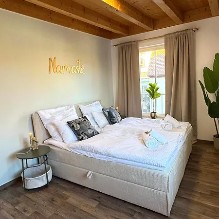 Namaste Homes - Mit Balkon & Carport *