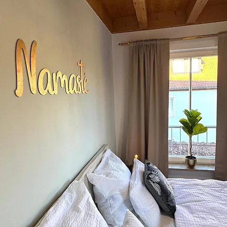 Namaste Homes - Mit Balkon & Carport * Bad Windsheim