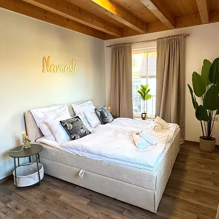 Apartment Namaste Homes - Mit Balkon & Carport