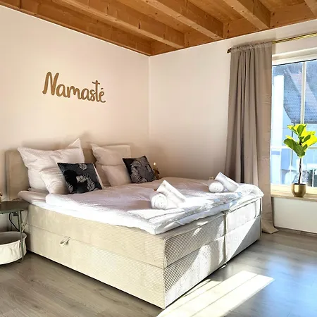 Apartment Namaste Homes - Mit Balkon & Carport Bad Windsheim