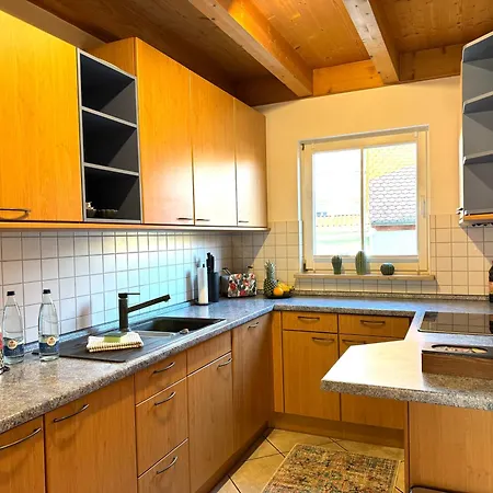 Namaste Homes - Mit Balkon & Carport Bad Windsheim