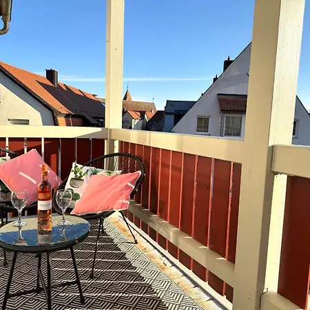 Namaste Homes - Mit Balkon & Carport Apartment Bad Windsheim