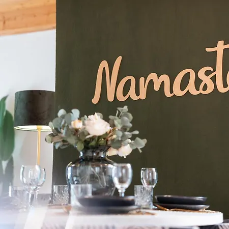 Daire Namaste Homes - Mit Balkon & Carport *