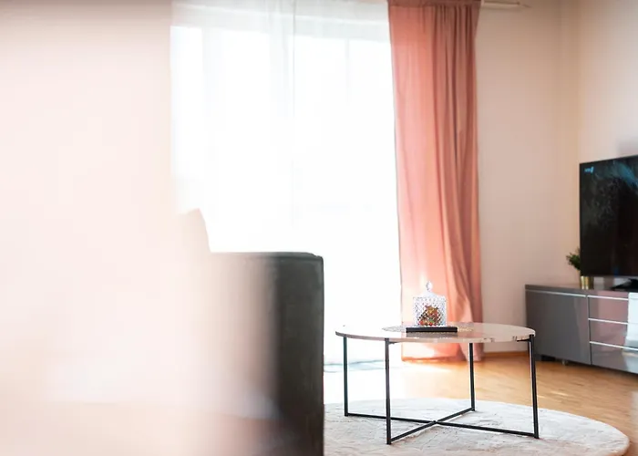 Namaste Homes - Mit Balkon & Carport * Bad Windsheim